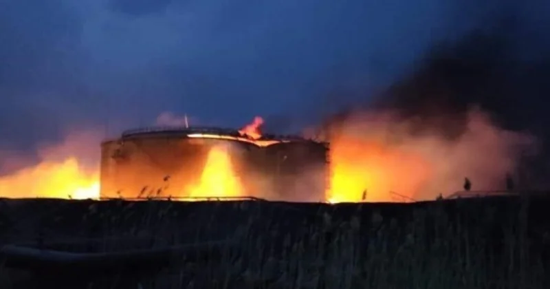 Атака ВСУ: горит еще одна российская нефтебаза