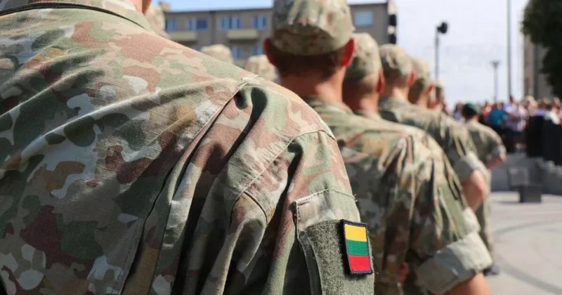 Литва готова направить в Украину солдат с техникой и оружием