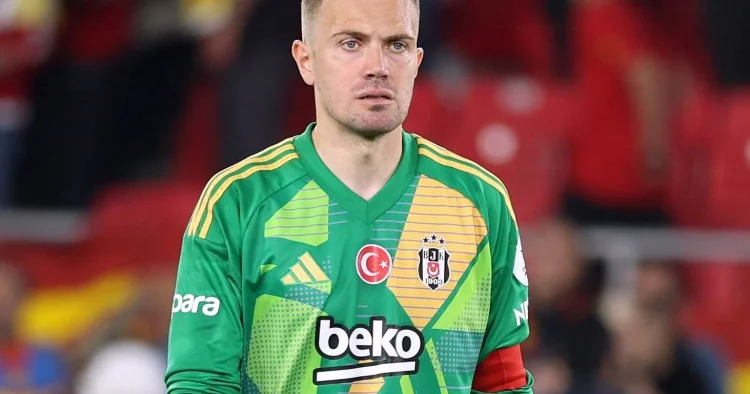 Beşiktaş Türkiyə millisinin üzvü ilə yollarını ayırdı