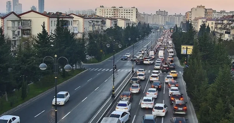 Paytaxtın sıxlıq müşahidə olunan küçələri