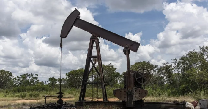 Bloomberg: “Tramp təmkinli olmalıdır”