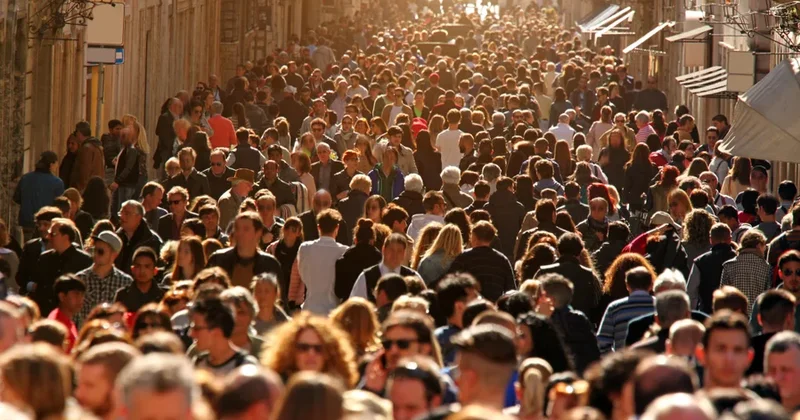 Dünyada əhalisi ən çox yaşayan ölkələr: Azərbaycan neçəncidir? SİYAHI