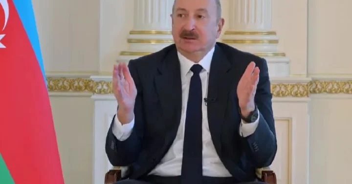 Bizim bir problemimiz var, bu da neft hasilatının təbii azalmasıdır