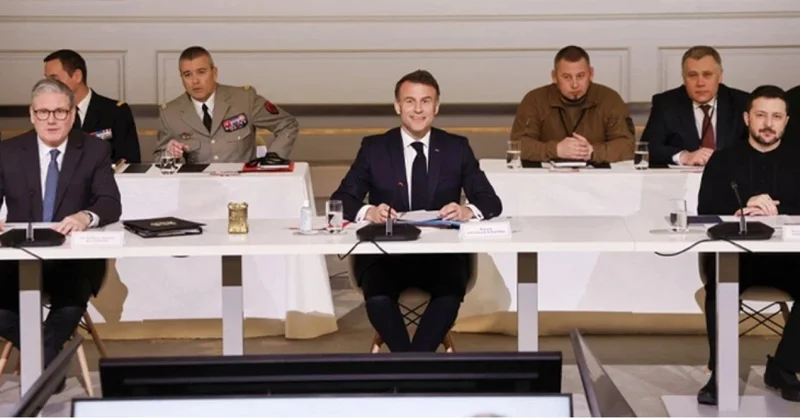 Миротворцам в Украине быть Зеленский, Макрон и Стармер подписали декларацию