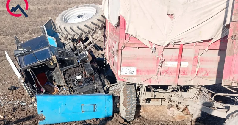 Qarşısına inək çıxan traktor aşdı Foto