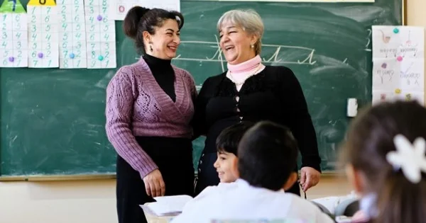 Müəllimlərə ŞAD XƏBƏR: Maaşları bu qədər artırılacaq