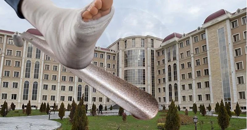 Həkimi xadimə əvəz edib? “Sınıq ayağımı “rajok”la bərkitdilər”