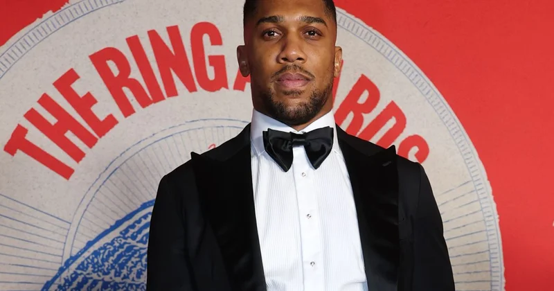 Coşuanın əmisi: “Entoni karyerasını bitirdi”