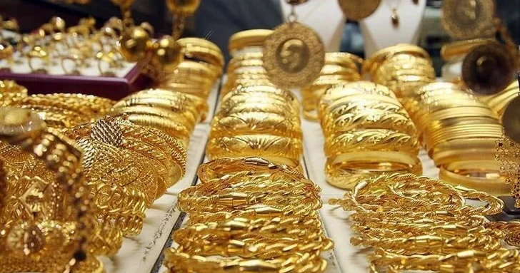 Почти три килограмма золота в Баку признаны бесхозными