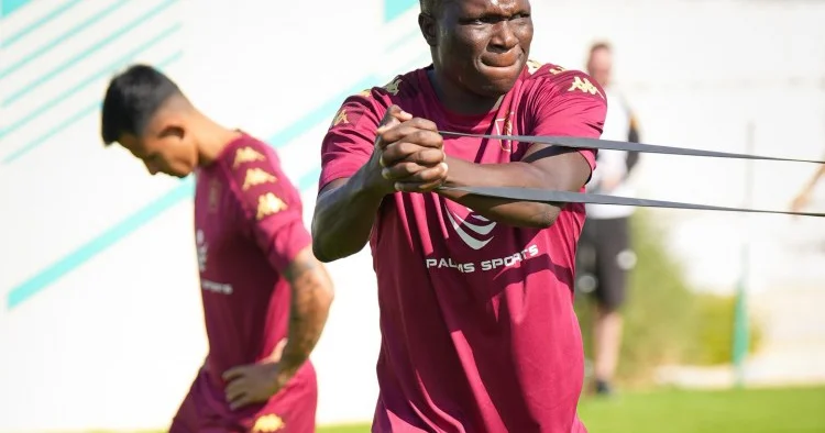 Neftçi Əbu Dabi toplanışına start verdi FOTOLAR