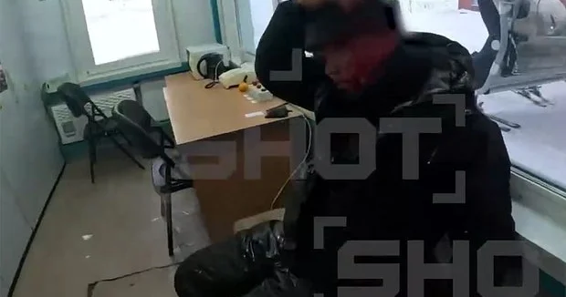 Xizəyin yan tərəfləri turistin başını kəsdi