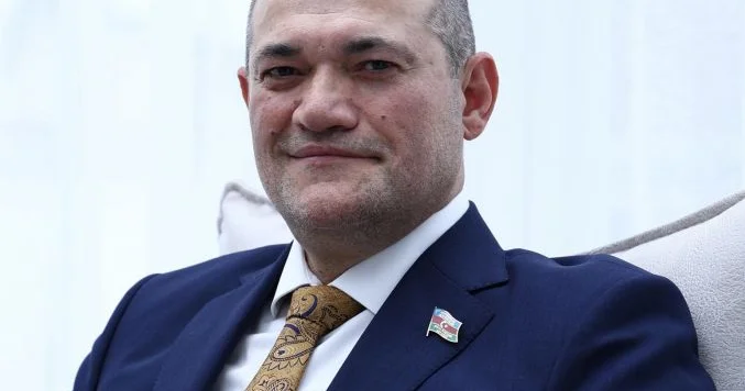 Razi Nurullayevin qardaşı Dubayda KONKRET