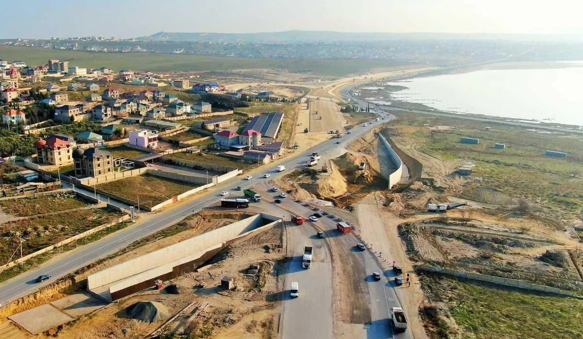 Bu yolda 2 tunel, 25 qovşaq və körpü inşa ediləcək