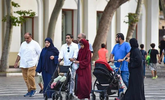 Son 6 ildə ölkəyə gələn turistlərin sayı azalıb