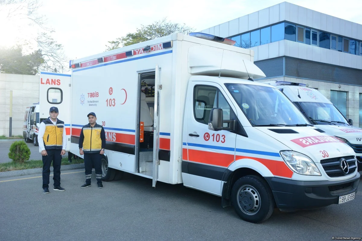 TƏBİB dən ambulans maşınlarına yol verən sürücülərə təşəkkür VİDEO