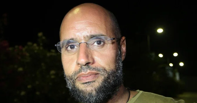 KİV: Qəddafinin oğlu telefonla danışarkən güllələnib
