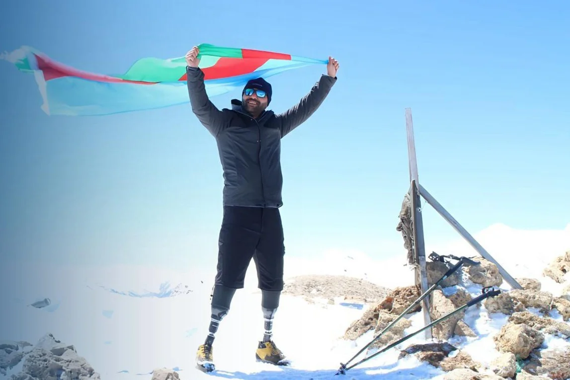 Xüsusi Təyinatlı Qüvvələrin ehtiyatda olan zabiti para dağ xizəyi idman növündə