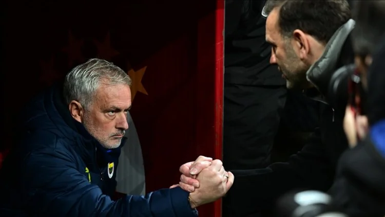 Mourinyodan Qalatasaray a: Əsas odur ki, mən kim olduğumu bilirəm