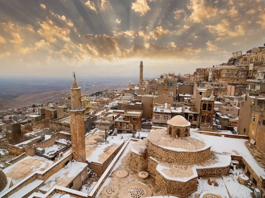 Turistlərin heyran qaldığı, tarixi özündə yaşadan Mardin FOTOLAR