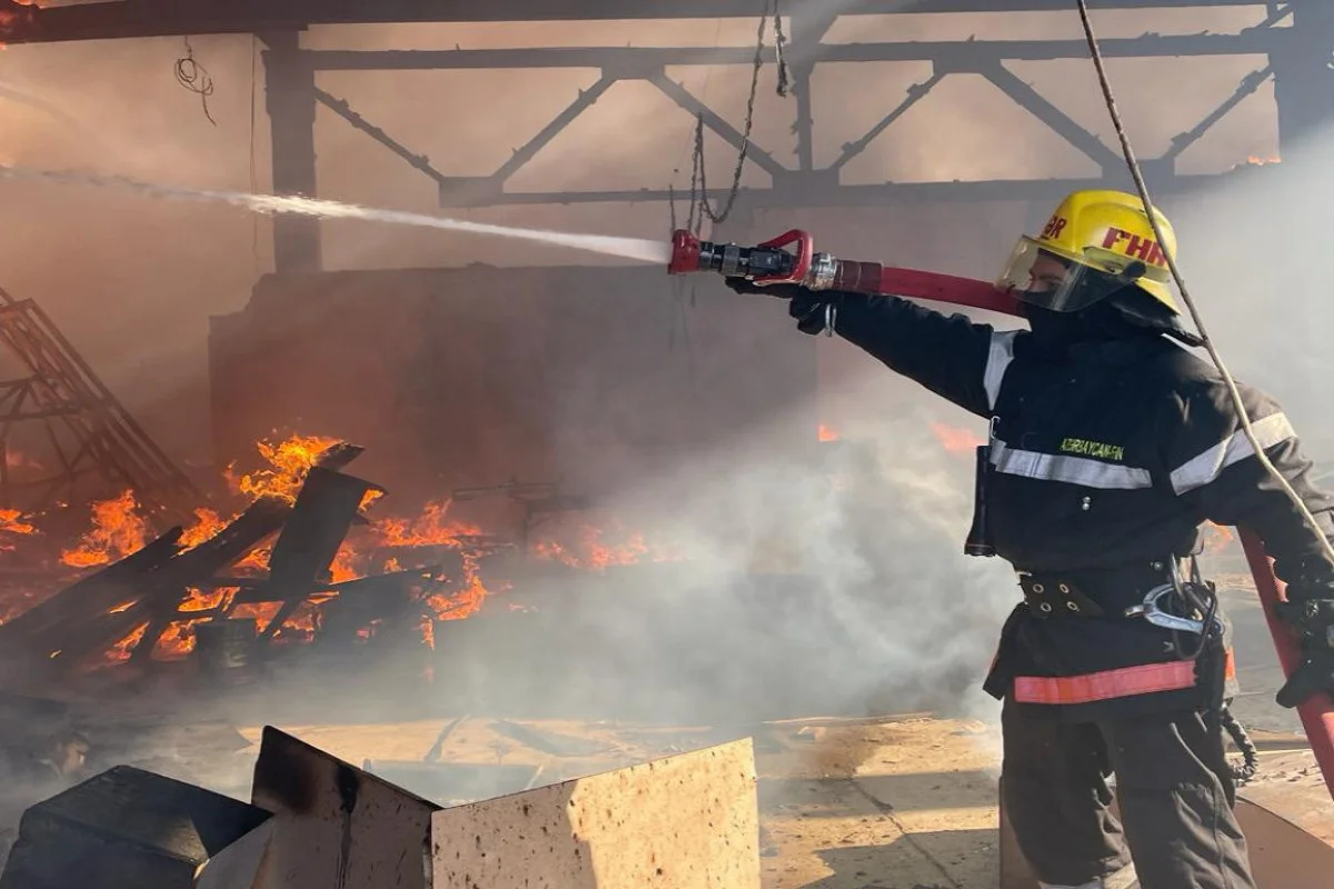 Gəncədə yaşayış binasında YANĞIN