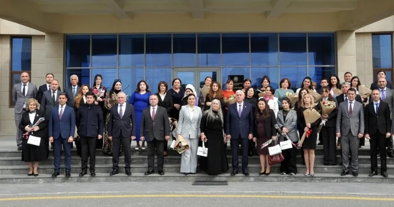 Qadınlar ölkəmizin ictimai siyasi həyatında fəal iştirak edirlər FOTOLAR