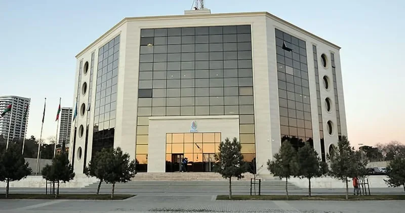 Qarabağ klubu meydana kənar şəxsin girməsinə görə 2500 manat ödəyəcək