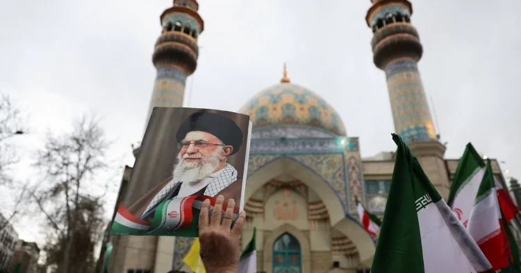 Molla rejiminin dəyişməyən xisləti: Tehran regionu xaosa sürükləyir