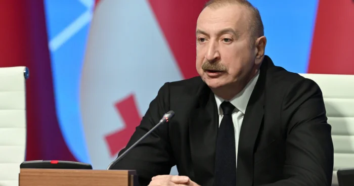Üstəgəl 10 15 milyard kubmetr