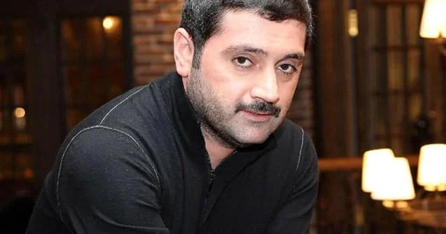Yaddaşlarda ancaq kostyumu ilə qalan müğənnimiz Orxan Saffari yazır...