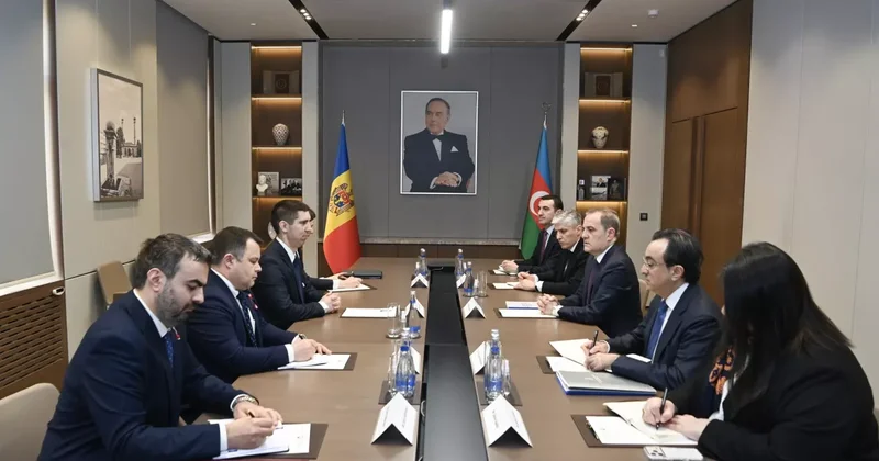 Байрамов проинформировал молдавского коллегу об атаке иранских дронов на Нахчыван