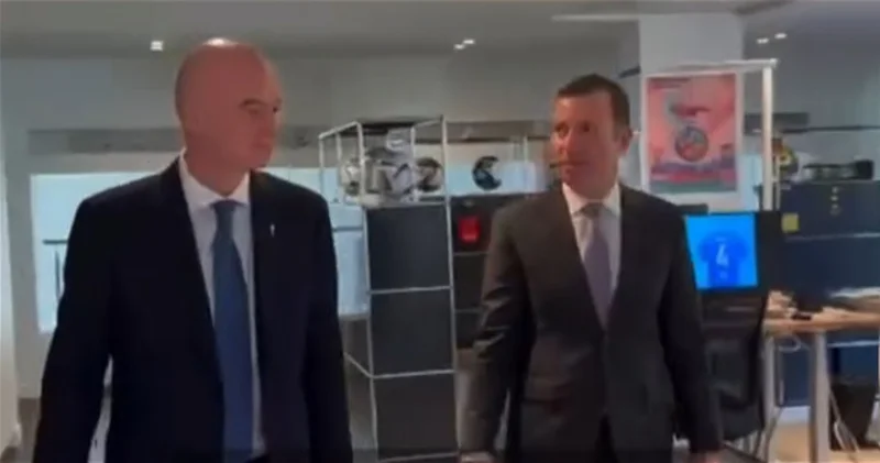 Эльхан Мамедов представил Джанни Инфантино новый офис FIFA в Париже ВИДЕО
