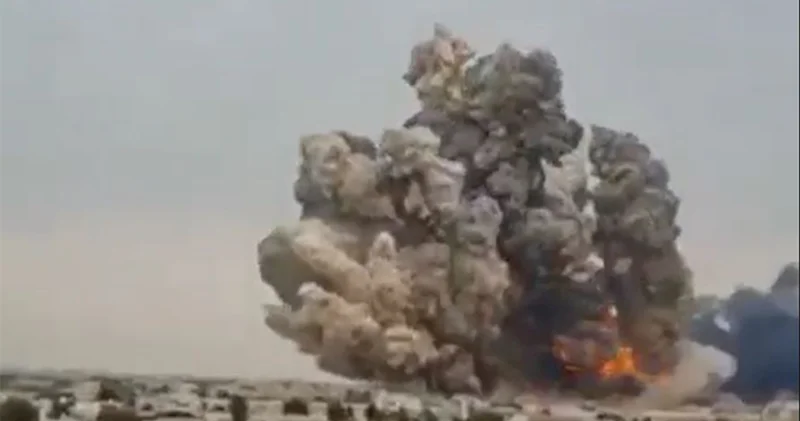 İsrail İranın ən böyük dəniz bazasını bombaladı Video
