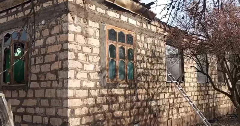 Beyləqanda ev yanıb