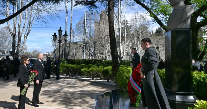 Президент Азербайджана возложил венок к памятнику Гейдару Алиеву в Тбилиси ОБНОВЛЕНО ФОТО ВИДЕО