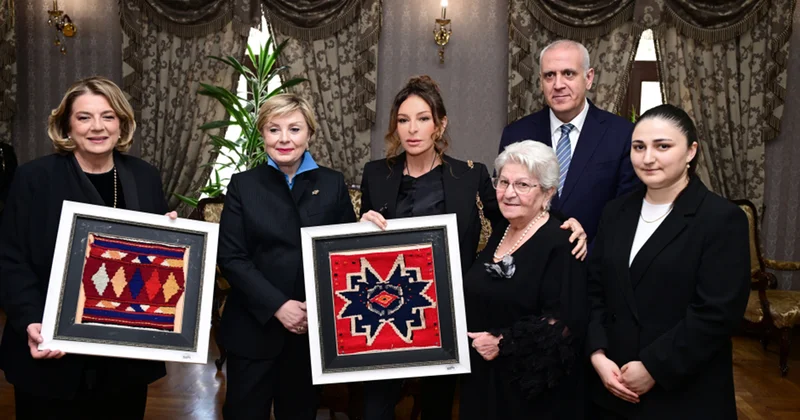 Mehriban Əliyeva Tbilisidə bu muzeylərdə oldu Fotolar Yenilənib