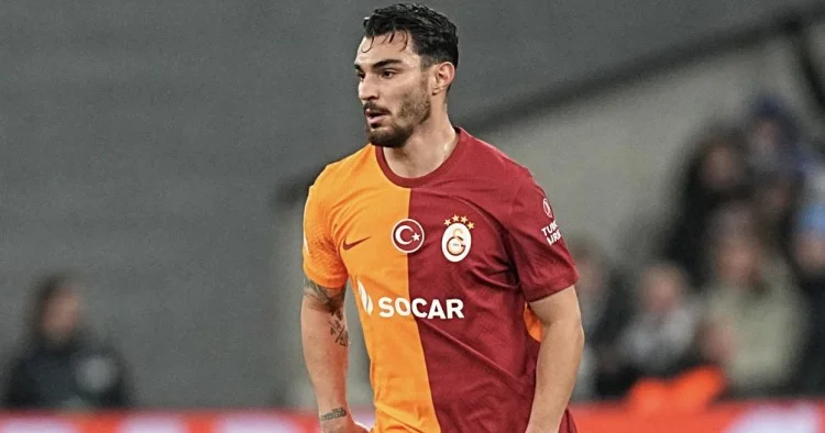 Qalatasaray millinin üzvünü komandada saxladı