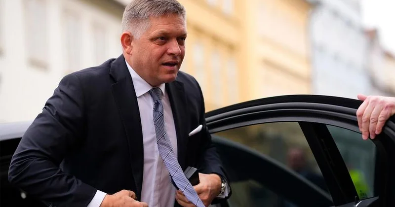 Polşa Slovakiyanın Baş nazirinin təyyarəsinin Moskvaya uçuşuna icazə verib