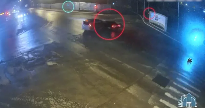 Бакинский нарушитель протаранил автомобиль, ехавший на зелёный