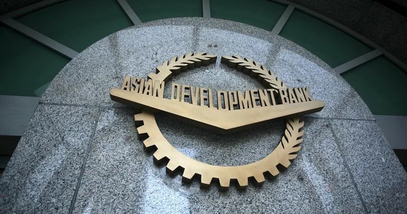 ADB: Azərbaycanda son illər 1,5 mln. insan bank xidmətlərindən istifadəyə başlayıb