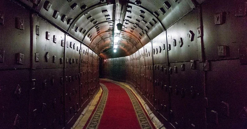 ABŞ 21 trilyon dollara 170 sığınacaq tikib Keçmiş nazir müavinindən şok iddialar