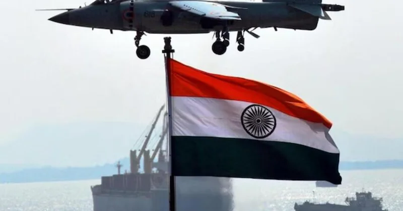Hindistan Pakistanla gərginlik fonunda yeni silahını sınaqdan keçirdi