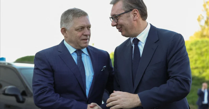 Üç NATO ölkəsi Vuçiç və Fikonun Moskvaya uçmasını qadağan edib