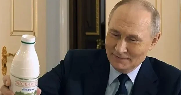 Putinin yediyi kefirin faydaları Ruslar maketlərə axın edib prezident kefiri alır