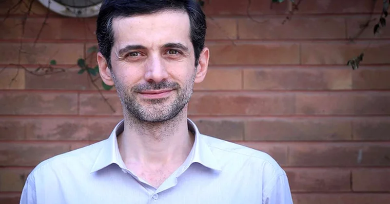 Pezeşkianın oğlu separatizmdə ittiham olundu “İrana olan sevgim şühbhəyə alınır”