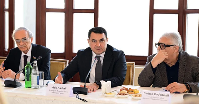 Nazir və mədəniyyət xadimləri dəyirmi masada bir araya gəldi Fotolar