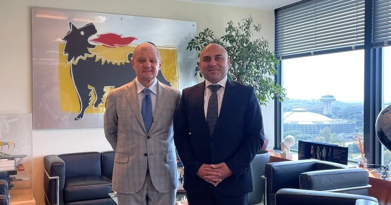 İtaliyanın “Eni” şirkəti və Azərbaycan enerji sahəsində əməkdaşlığı müzakirə edib