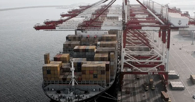 Qazaxıstan İranın limanında logistika mərkəzi yaradacaq