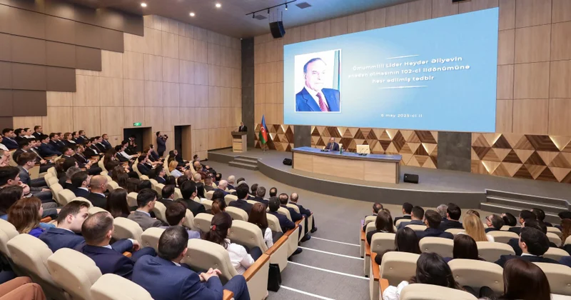 Ulu Öndərin anadan olmasının 102 ci ildönümünə həsr edilən tədbir keçirilib