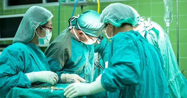 51 yaşlı kişi əməliyyat vaxtı öldü Yenilənib