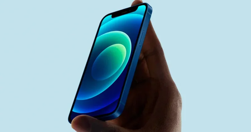 Uğursuz sayılan iPhone 12 mini ən güclü modellərini qabaqladı